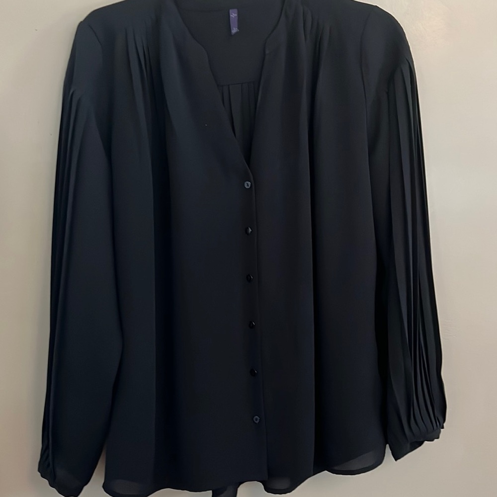 NYDJ size Large top